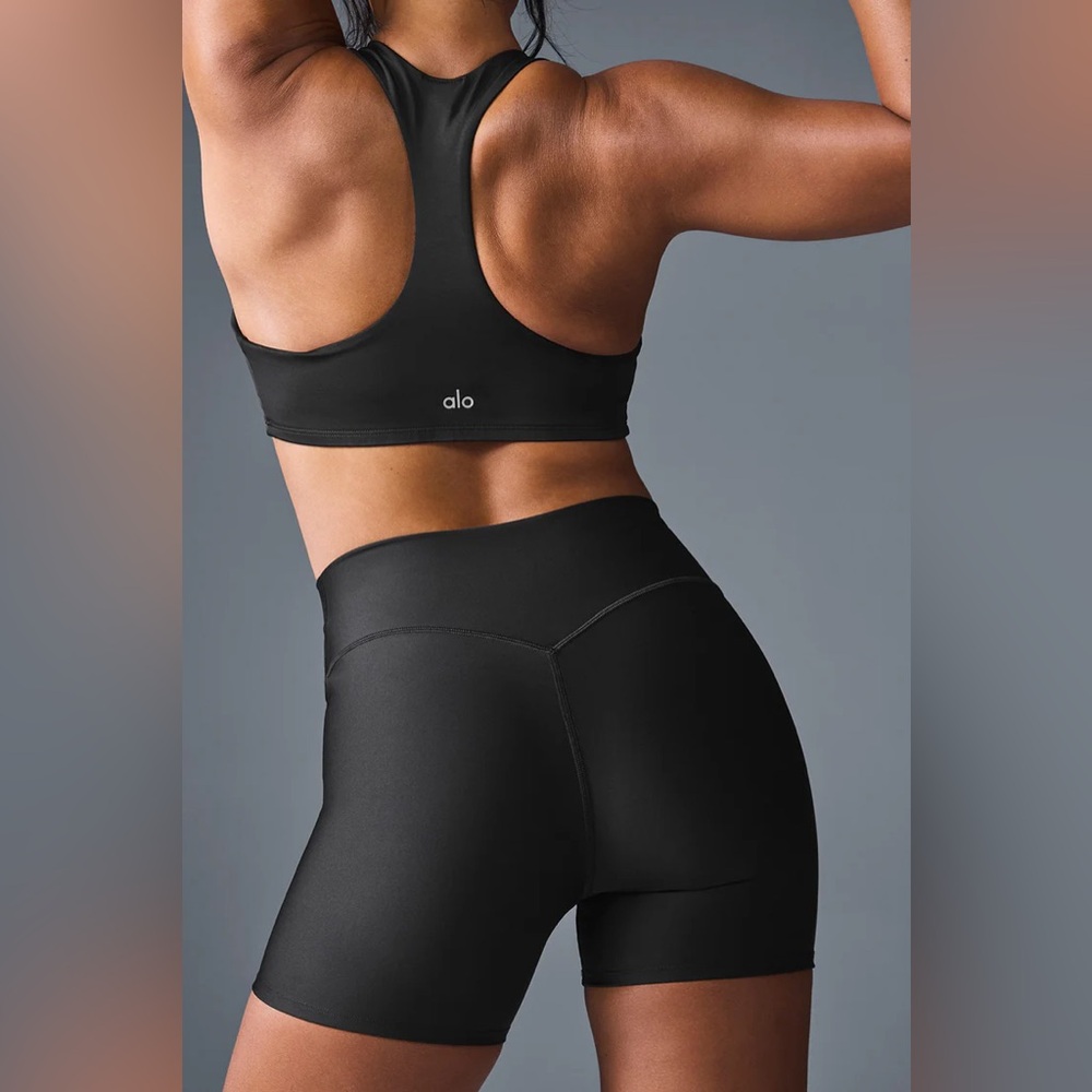 ALO Airlift Black Bike Shorts 5 Inch - L